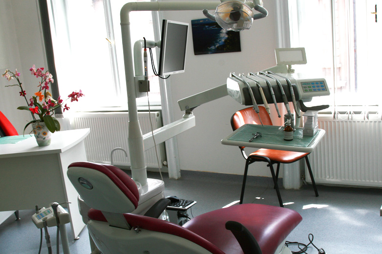 Dental Treatment in Romania Dental Professional clinic